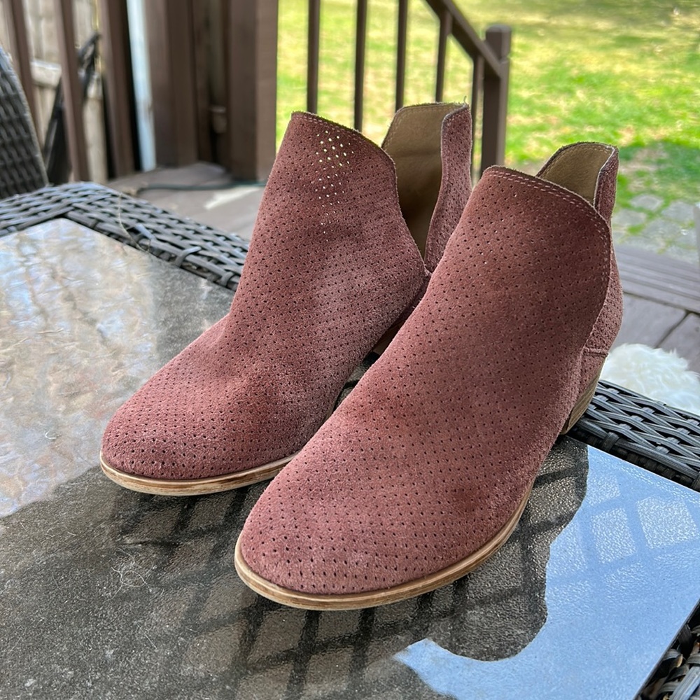 LUCKY BRAND suede booties
